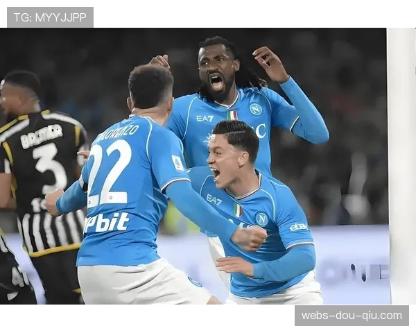 那不勒斯开场35秒丢球，帕尔马闪电战取得领先